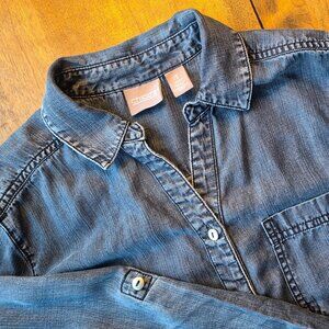 Chico's Womens Sz 1 Denim Long Sleeve Roll Up Button Vneck Lightweight